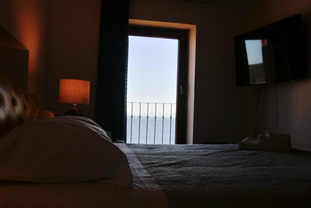 Le Suite Guarinelli B&B Gaeta Exterior foto